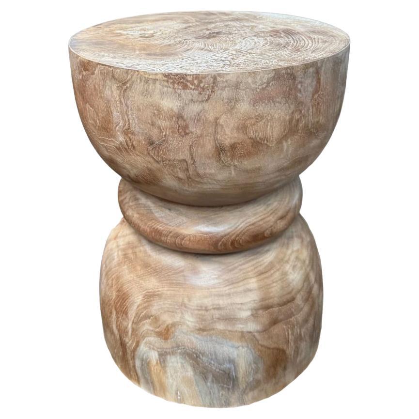 Table d'appoint ronde en bois de teck, finition Nature, moderne et organique