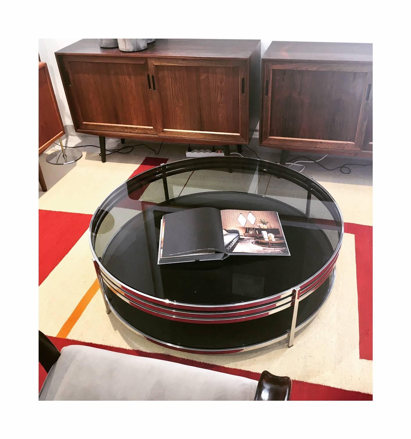 Round Tempered Glass Coffee Table with Polished Steel Frame 3