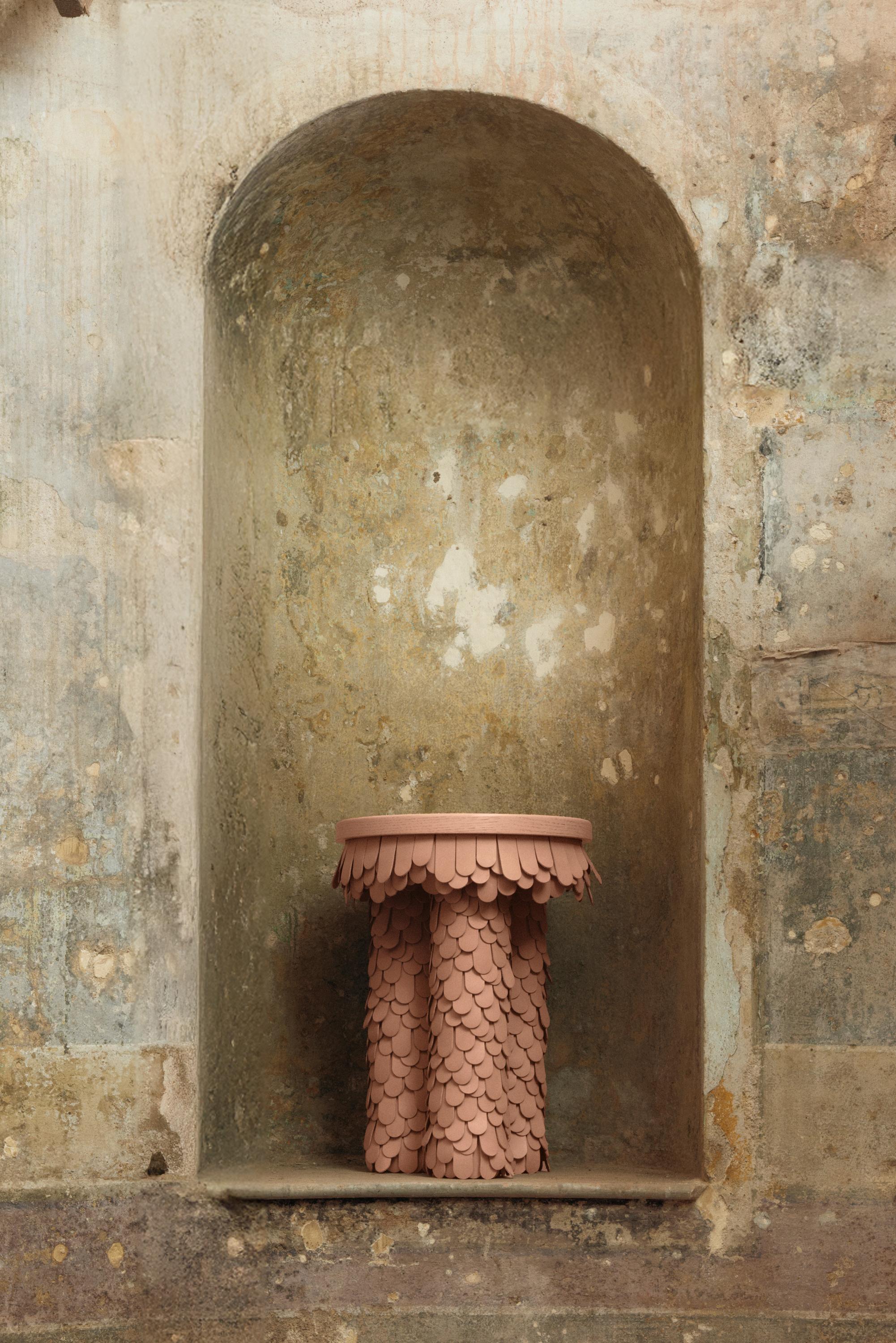 table d'appoint ronde en cuir organique texturé et Wood Wood en vente 2