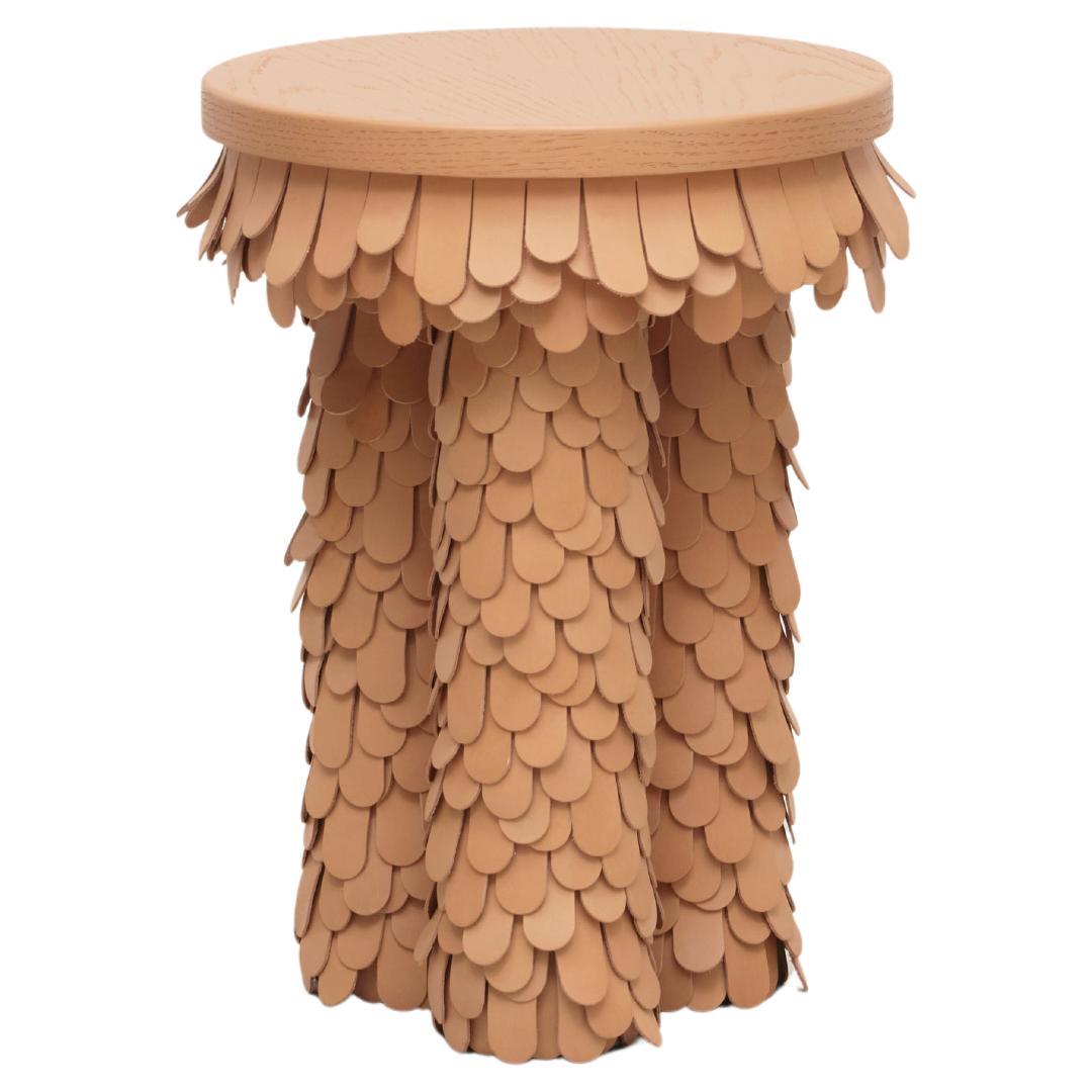 table d'appoint ronde en cuir organique texturé et Wood Wood