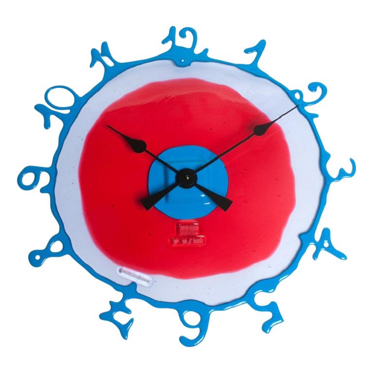 L'horloge ronde, XL en rubis foncé, lilas et bleu clair mat de Gaetano Pesce