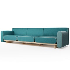 Round three-seater sofa Tilda with peacock velvet handcrafted by Murmurio