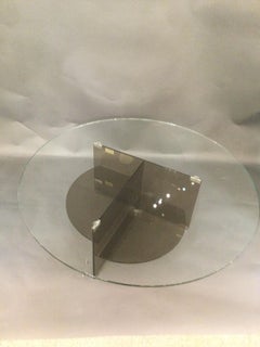 Table basse à plateau rond dans le style de, vers les années 1960