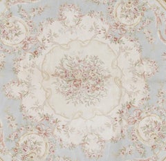 17th Century Round Traditional French Aubusson Style Flat-Weave Rug