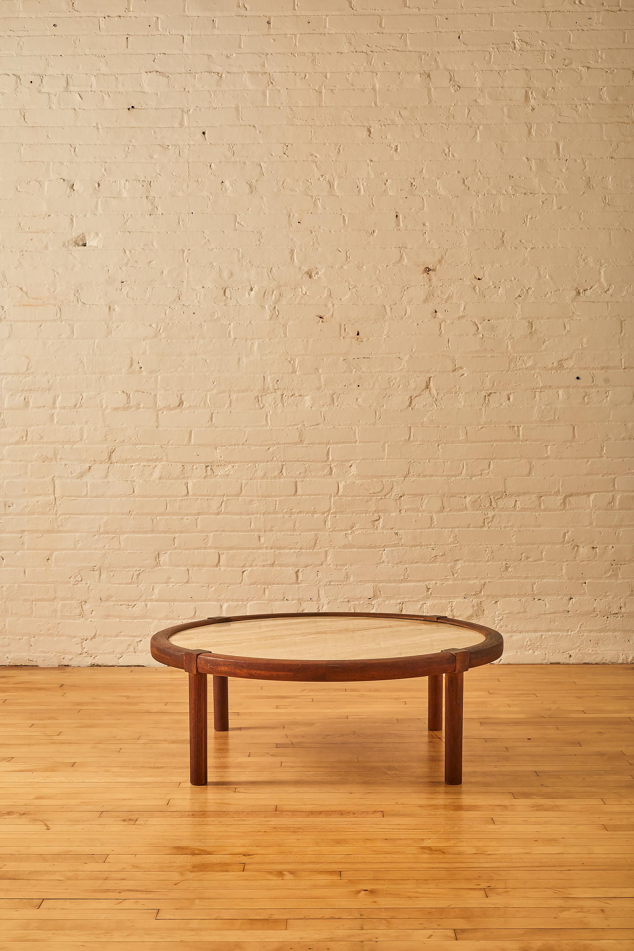 Round Travertine Coffee Table In Good Condition In Long Island City, NY