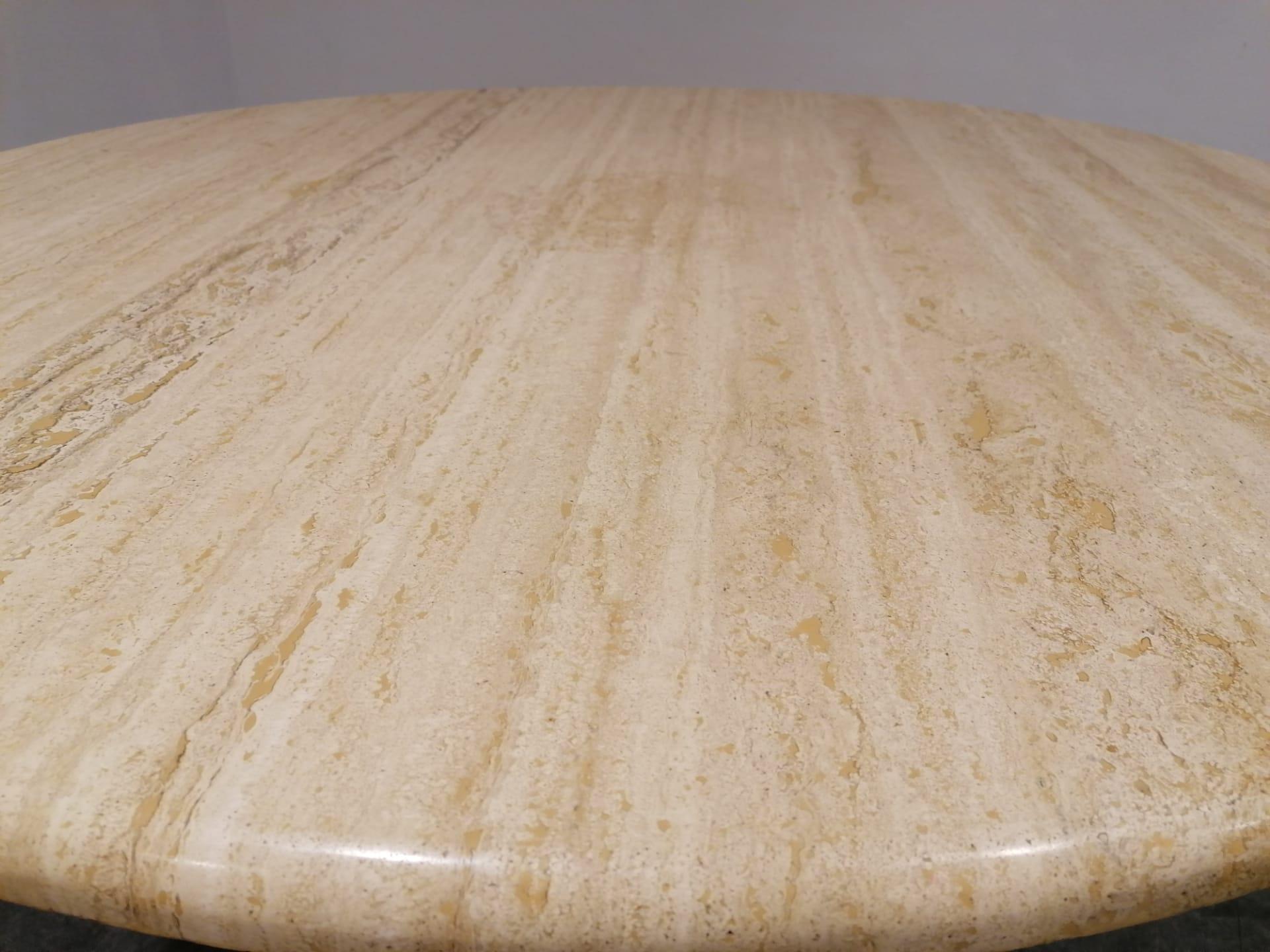 Round Travertine Dining Table, 1970s In Good Condition In HEVERLEE, BE