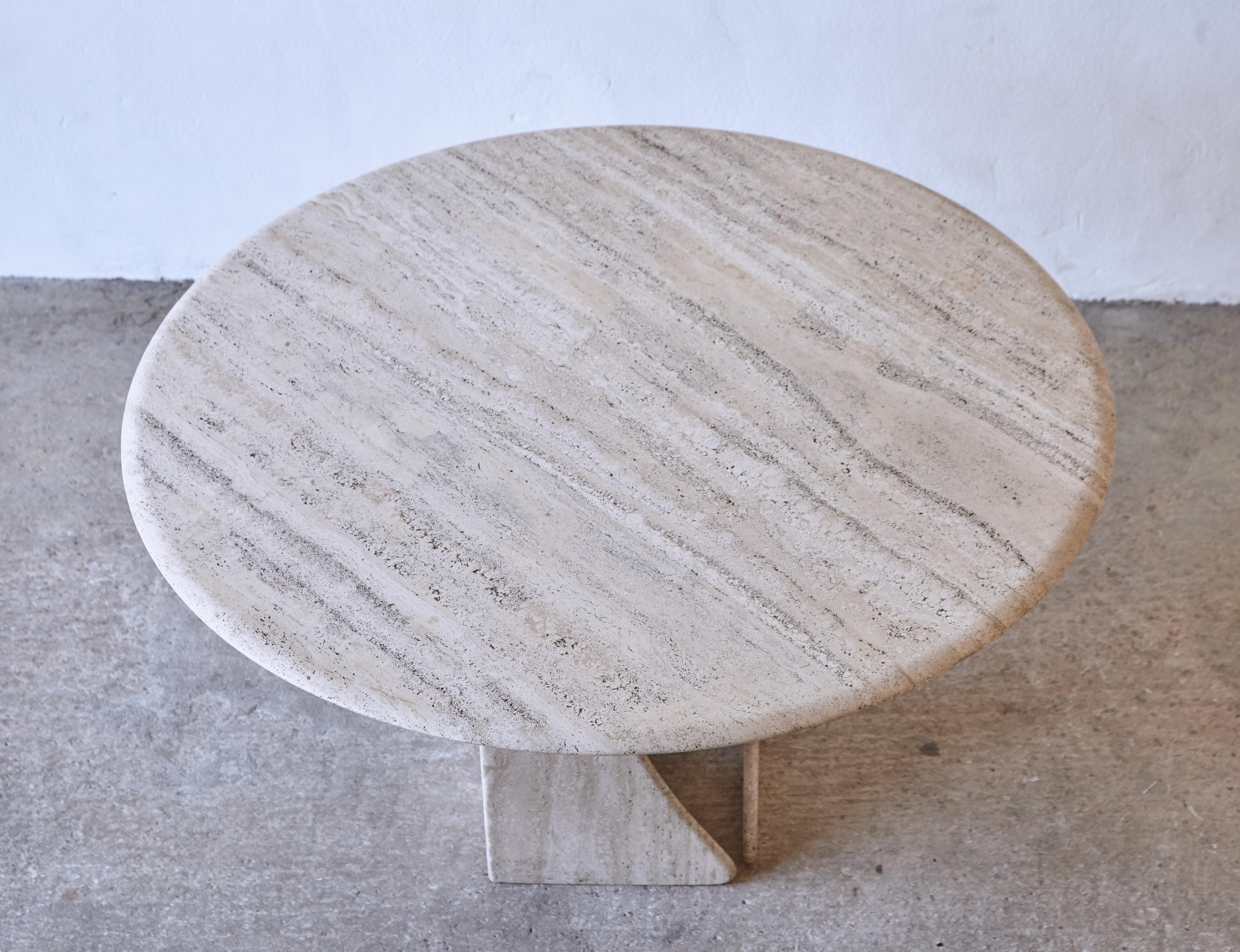 French Round Travertine Dining Table, France/Italy, 1970s
