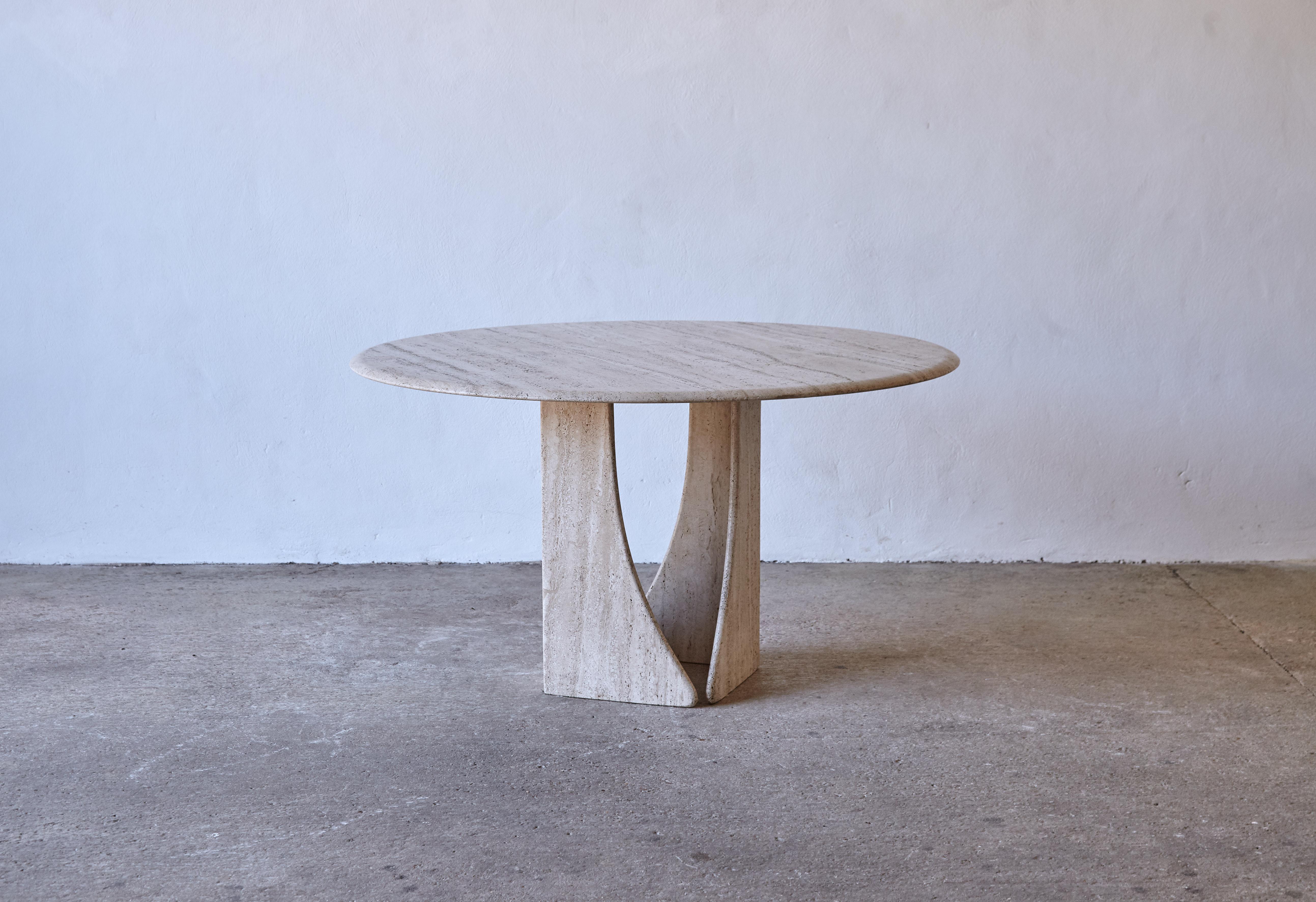 Round Travertine Dining Table, France/Italy, 1970s In Good Condition In London, GB