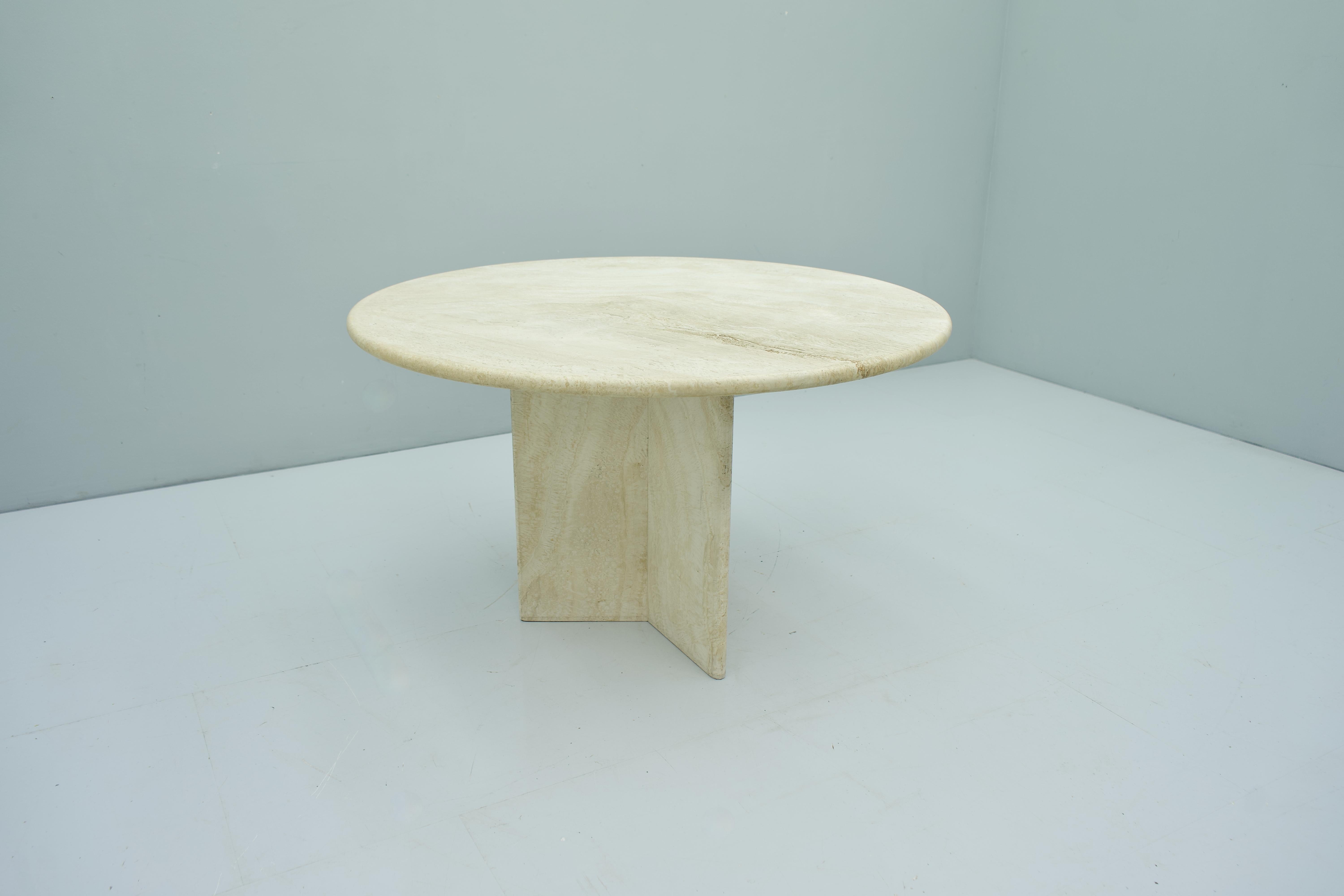 Italian Round Travertine Dining Table, Italy, 1970s For Sale
