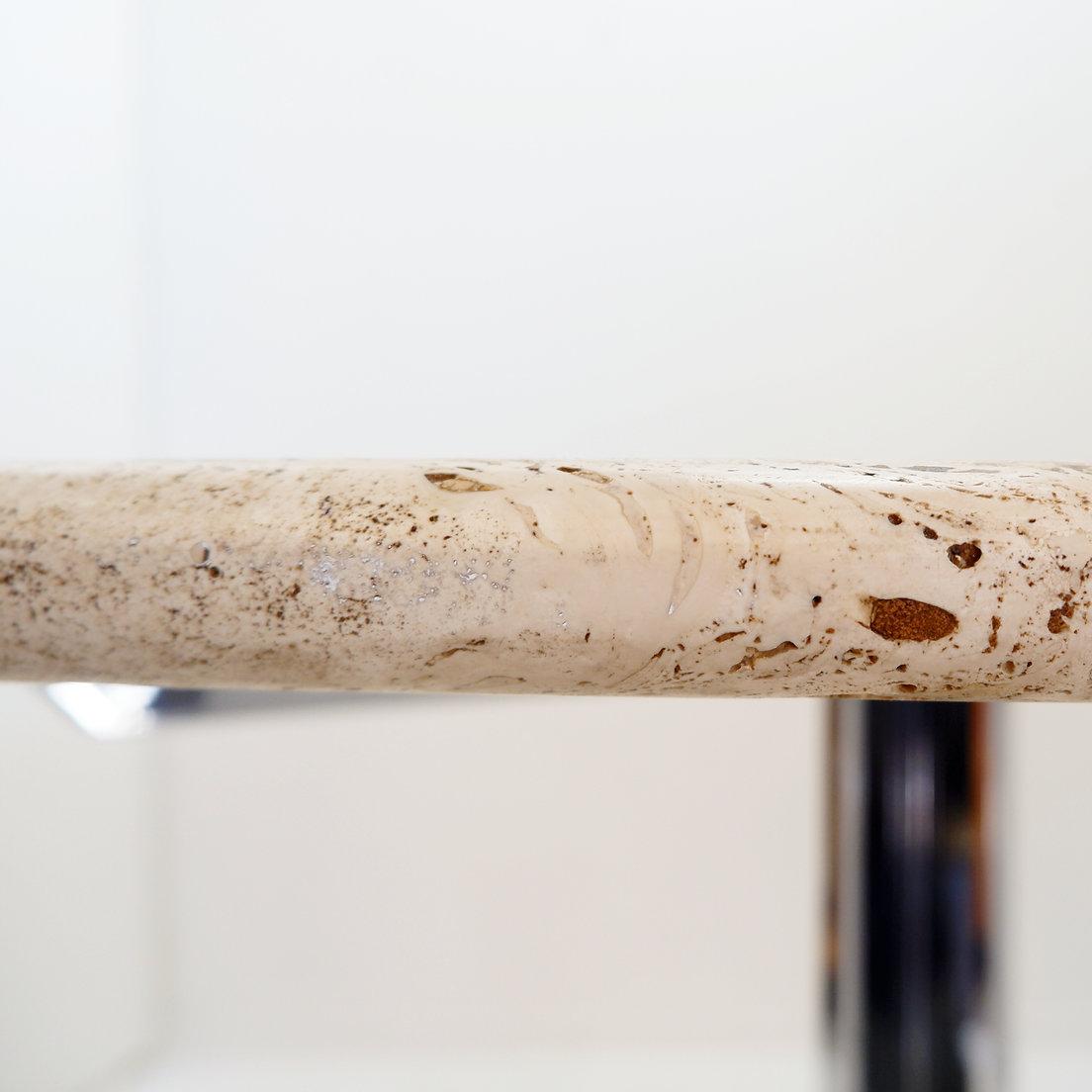Round travertine dining table with chrome base, 1970s - Ø120cm For Sale 2