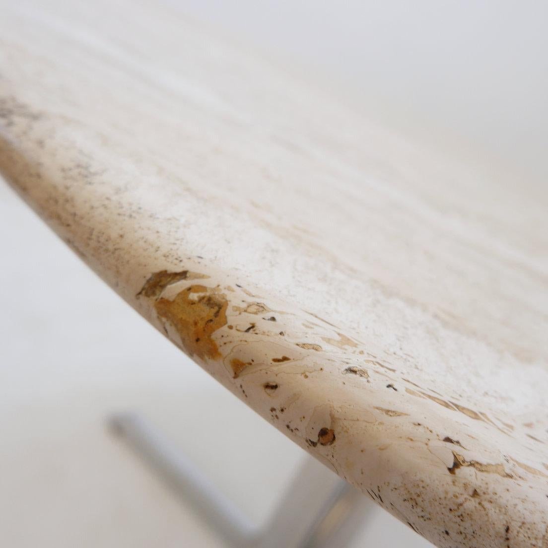 Round travertine dining table with chrome base, 1970s - Ø120cm For Sale 4