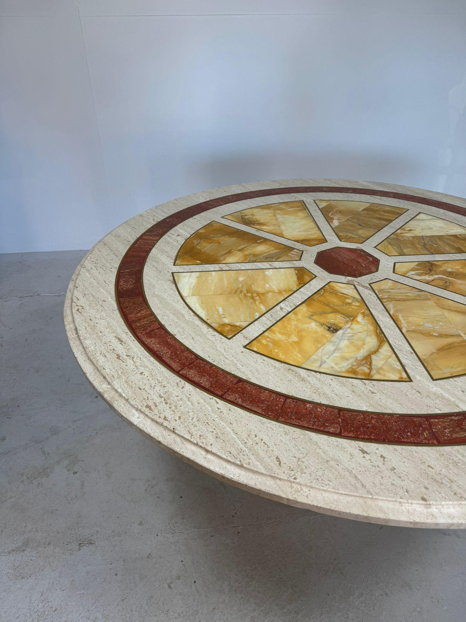 Multi-gemstone Round travertine diningtable with yellow marble and brass inlay For Sale