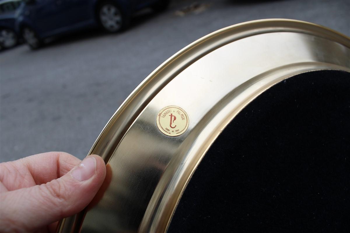 Plateau rond en laiton doré avec fond noir et véritables feuilles, fabriqué en Italie en vente 4