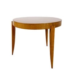 Round tripod coffee table in oak - France 1940