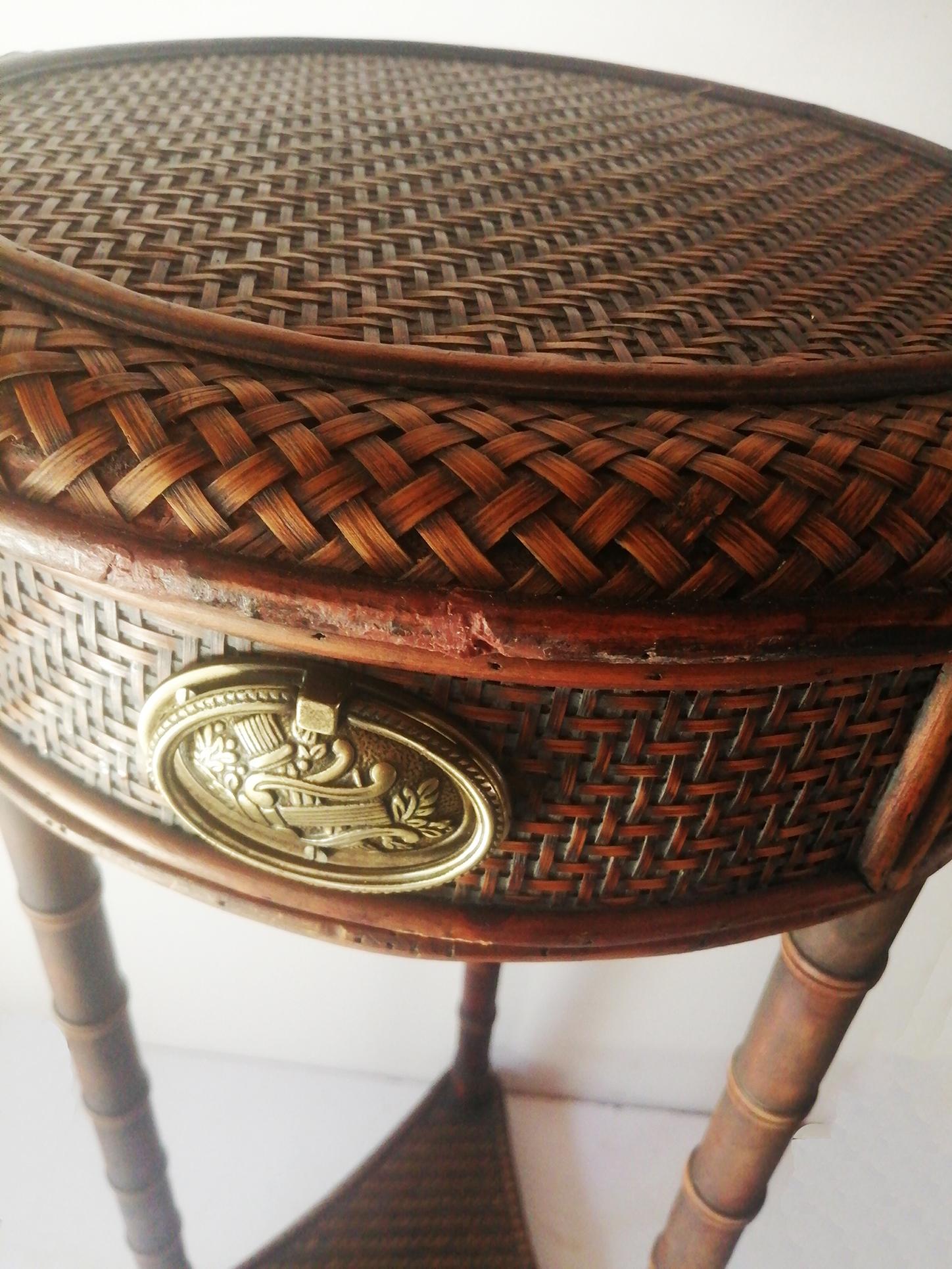 English Chinoiserie Side Table in Rattan and Faux Bamboo With a Drawer