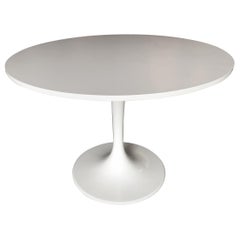 Round Tulip Dining Table Designed by Eero Saarinen for Knoll