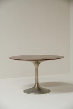 Round tulip dining table, Italy 1970