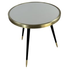 Mesa redonda Twist, laminado de alto brillo y detalles de latón, hecha a mano, tamaño M