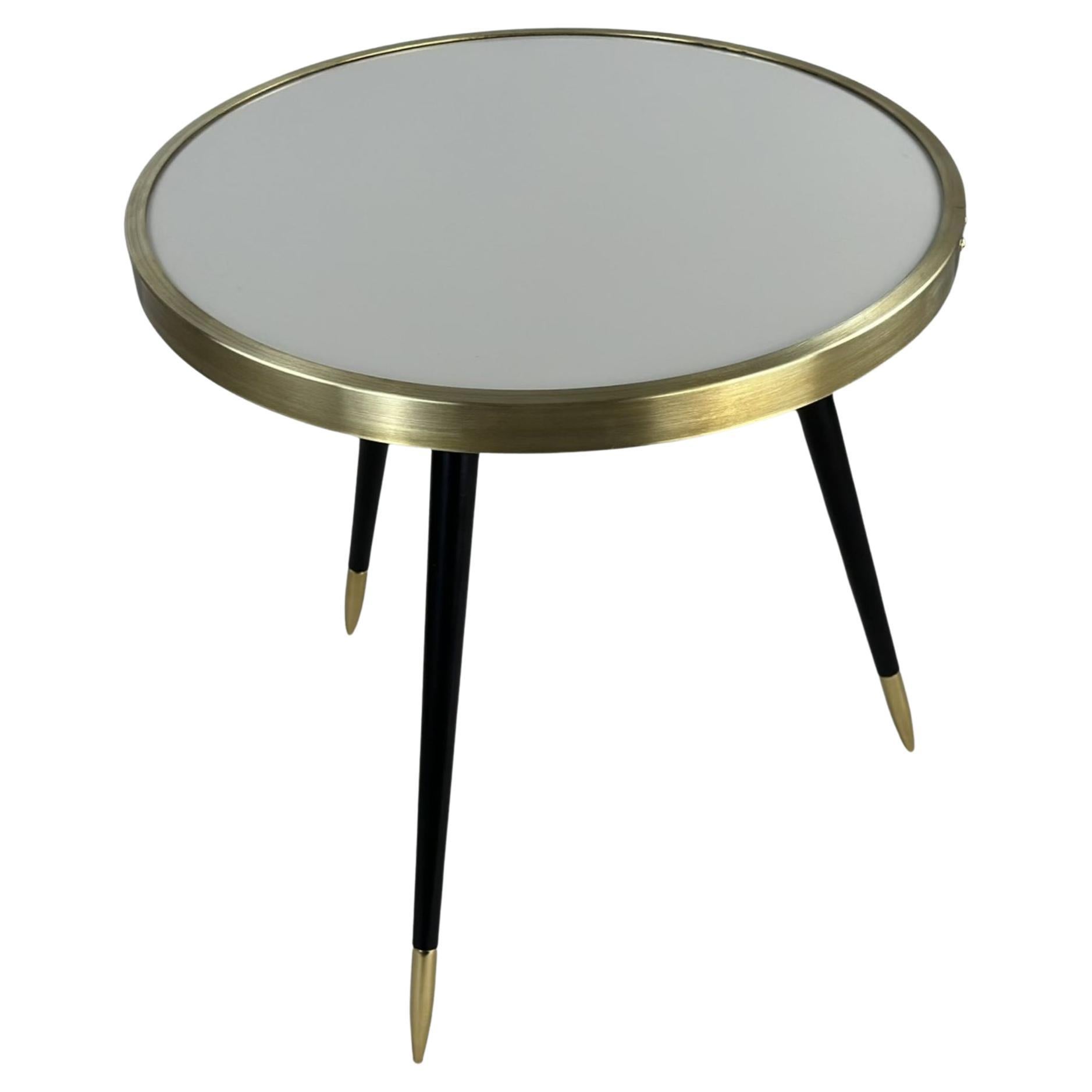 Runder Twist-Tisch, hochglänzendes Laminat und Messingdetails, handgefertigt, Größe S im Angebot