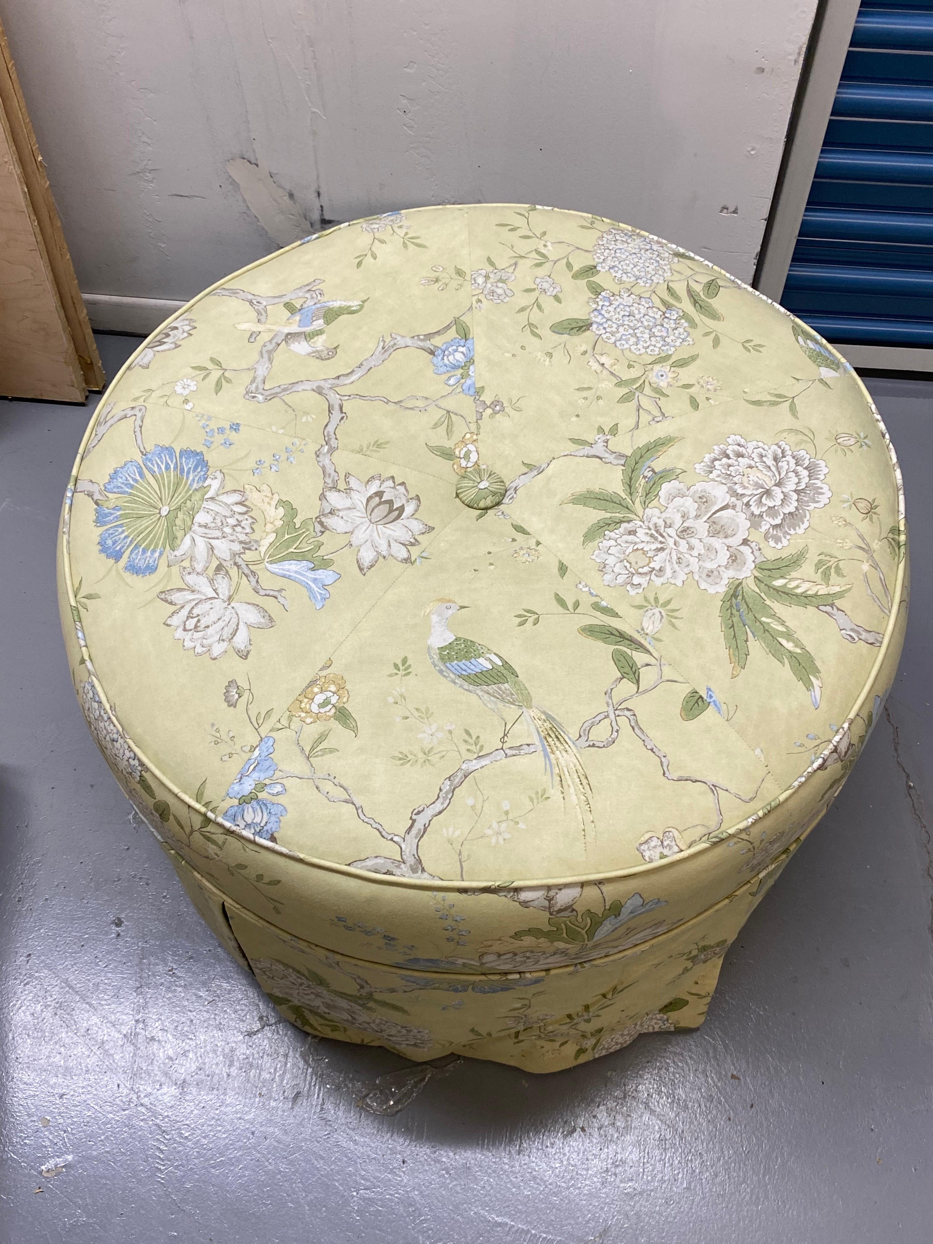 Round Upholstered Pouf Ottoman in Yellow Chinoiserie Cotton Fabric For Sale 1