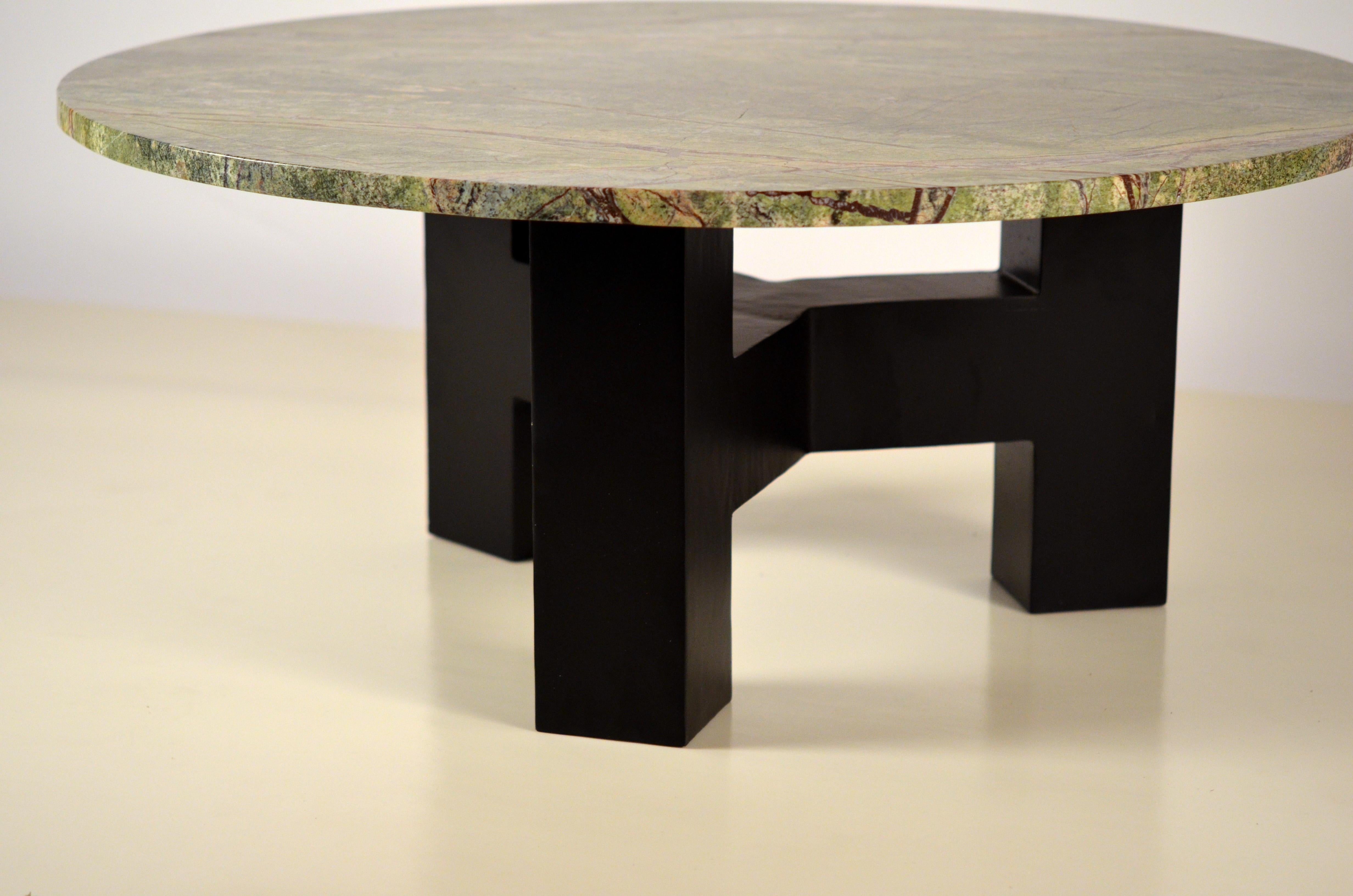Round 'Upsilon' Coffee Table by Design Frères 4