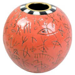 Runde Vase mit orangefarbener Glasur, entworfen von Lene Regius aus den 1990er Jahren