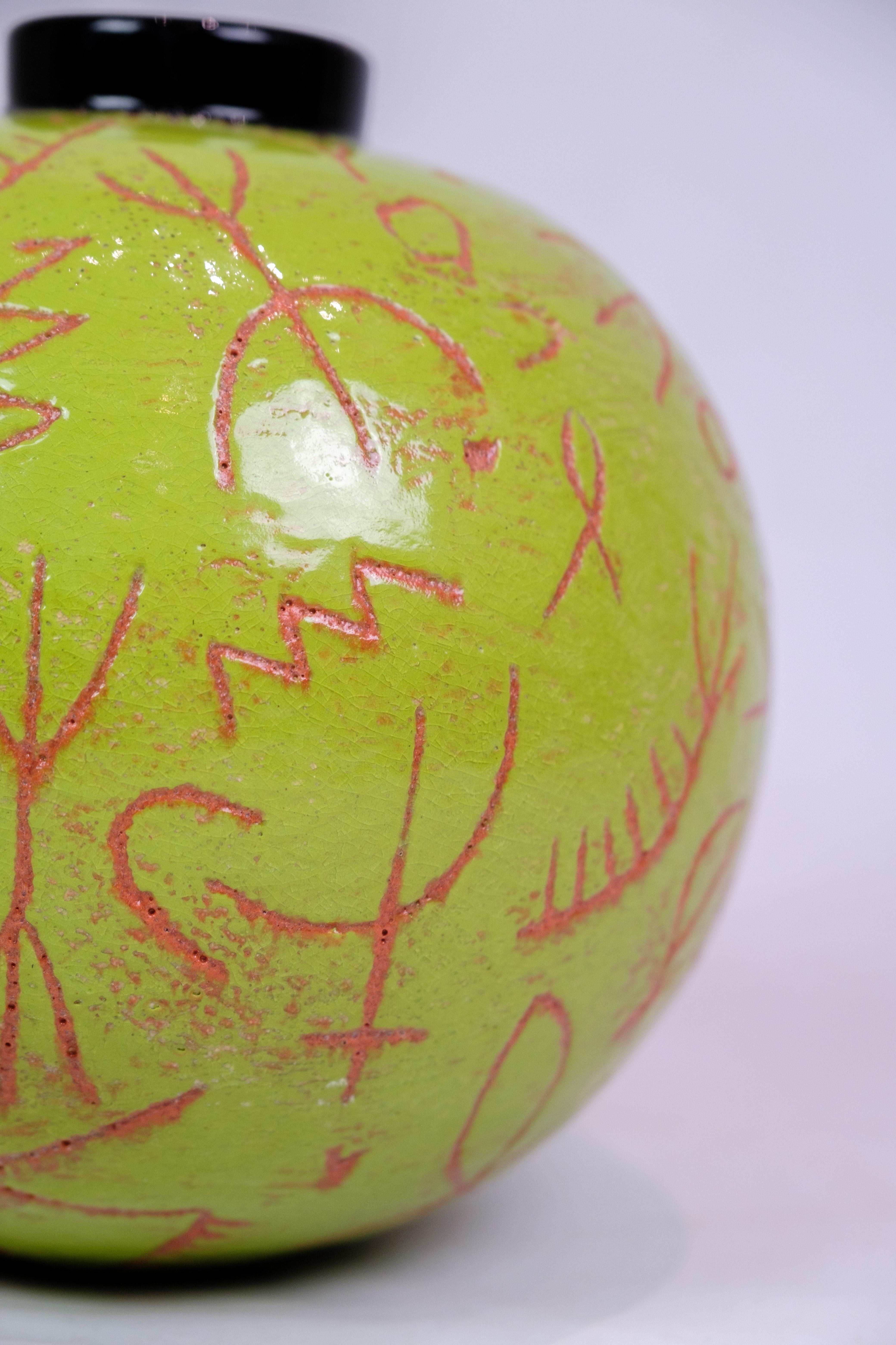 Vaso rotondo in ceramica con smalto verde di Lene Regius degli anni '90 In condizioni buone in vendita a Lejre, DK