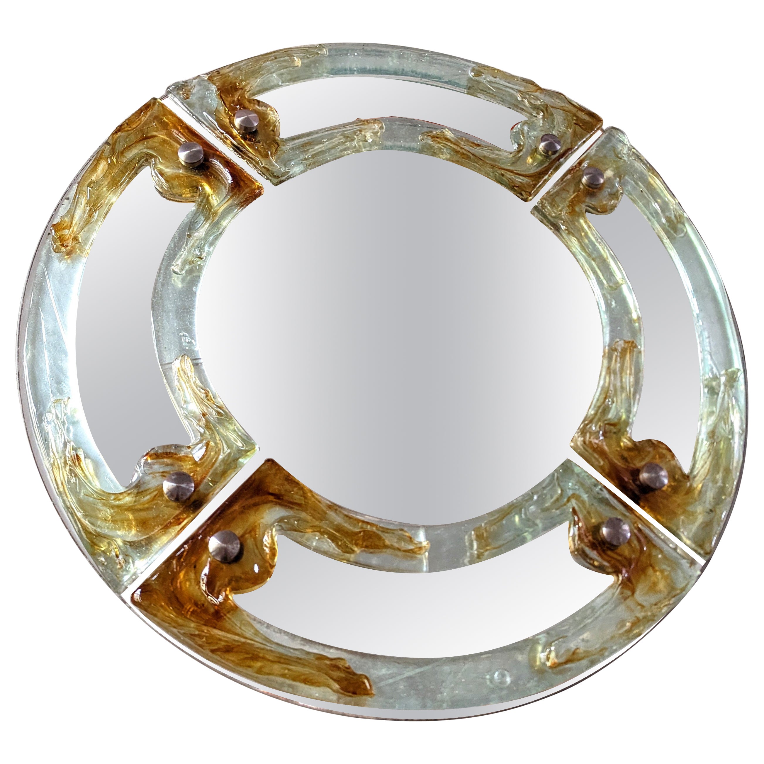 Miroir vénitien rond en verre de Murano ambré par Mazzega, années 1960 en vente