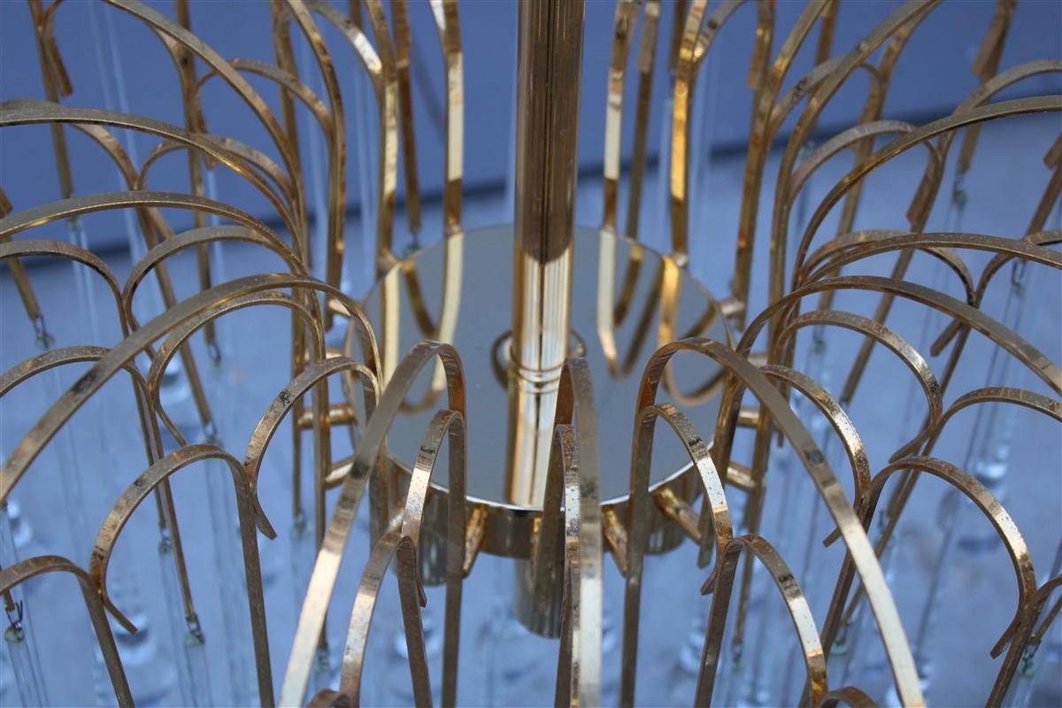 Milieu du XXe siècle Lustre rond de style Venini à grandes gouttes avec structure en or, design italien, années 1960 en vente