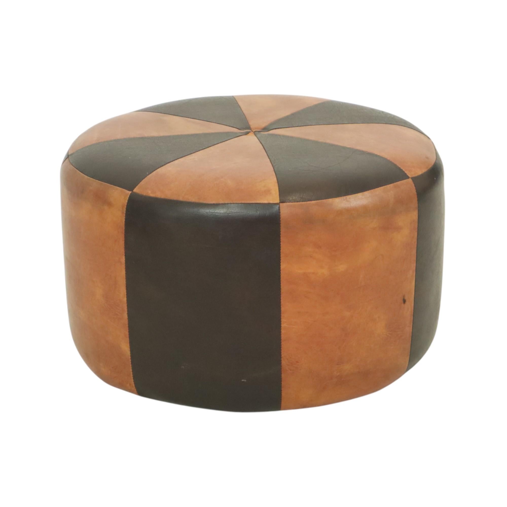 Round Vintage Brown Pouf Two-Tone Skai Leather Sixties For Sale 3