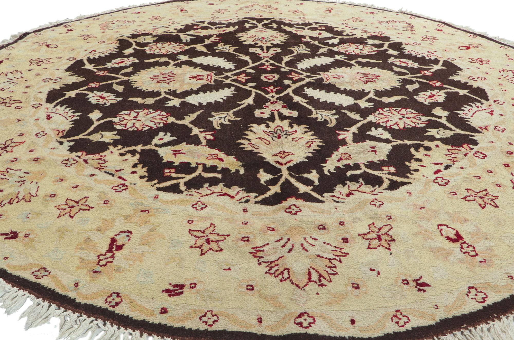 Runder indischer Vintage-Teppich im traditionellen persischen Stil (Moderne) im Angebot