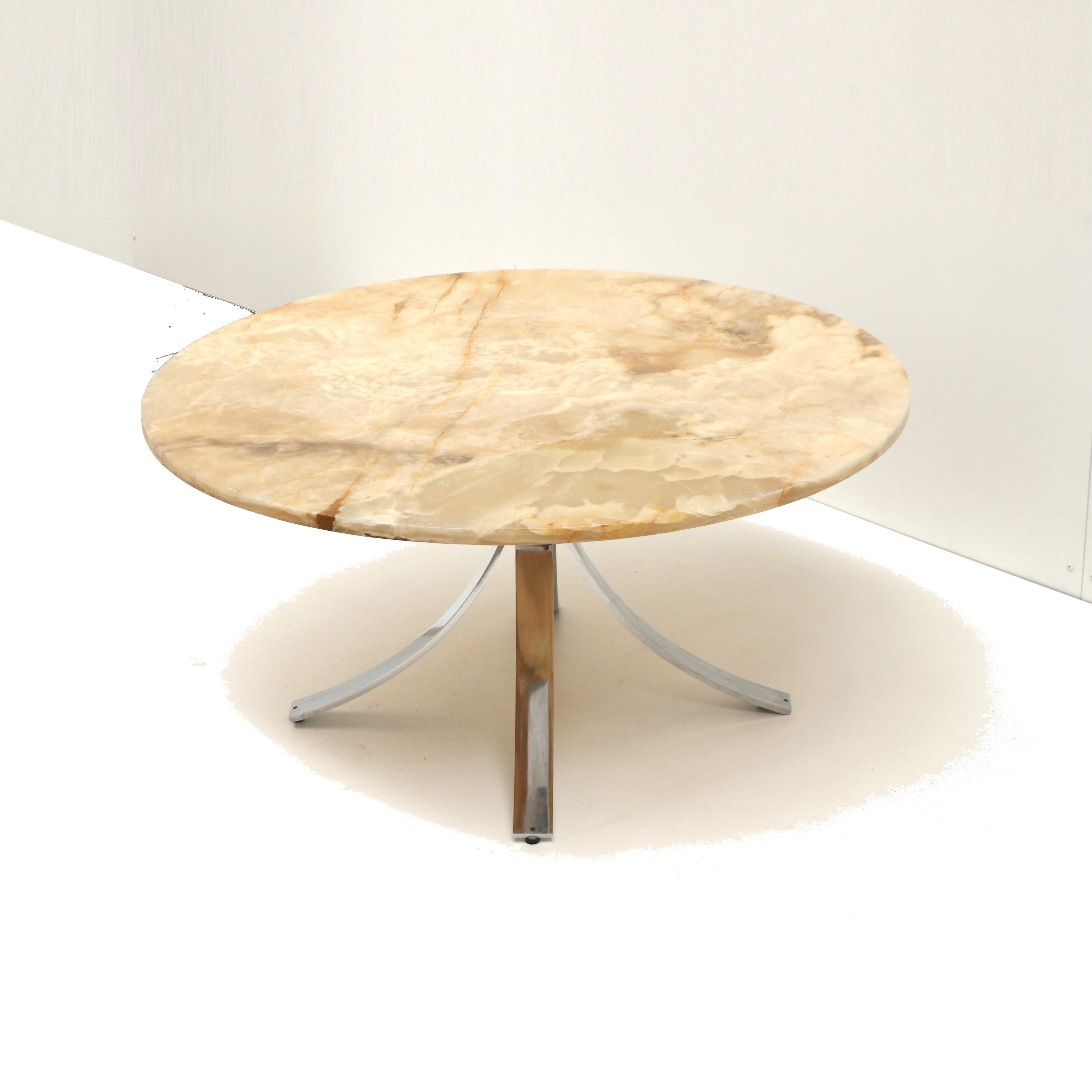 Table basse ronde vintage en onyx avec base chromée des années 70 Bon état - En vente à Breda, NB