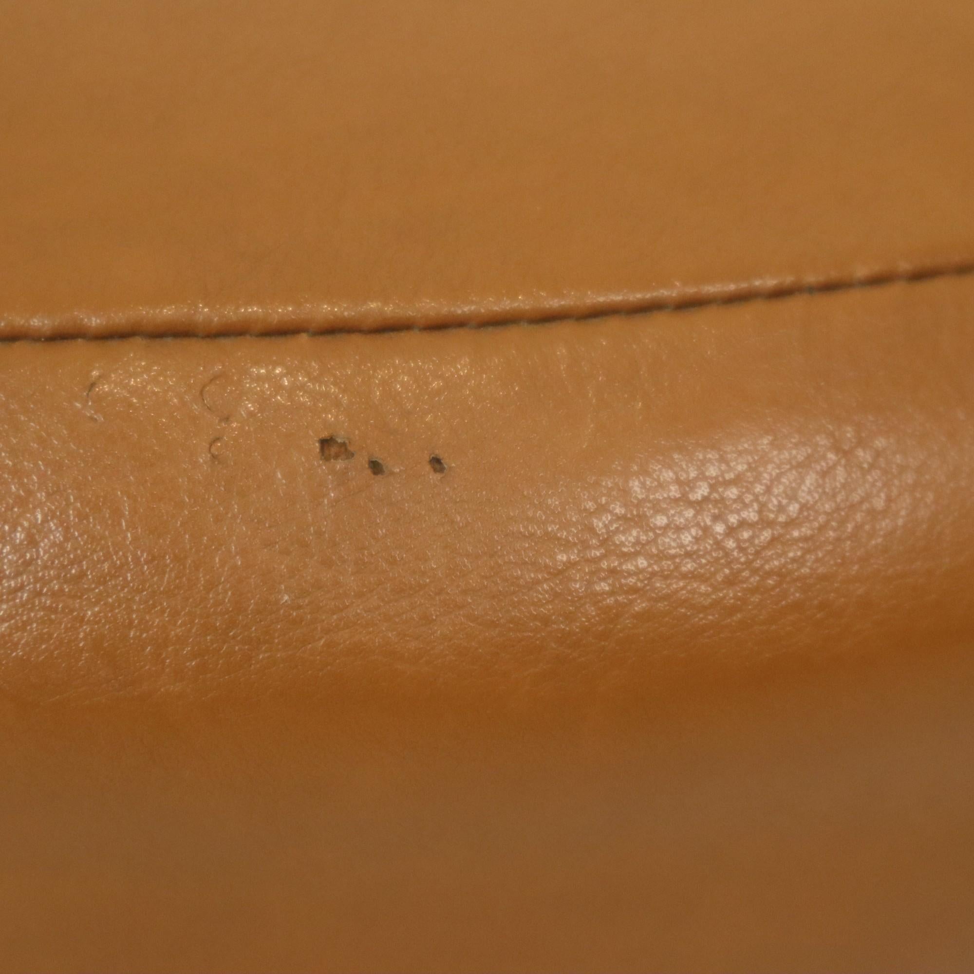 Pouf rotondo vintage in ecopelle marrone cammello Skai in vendita 2