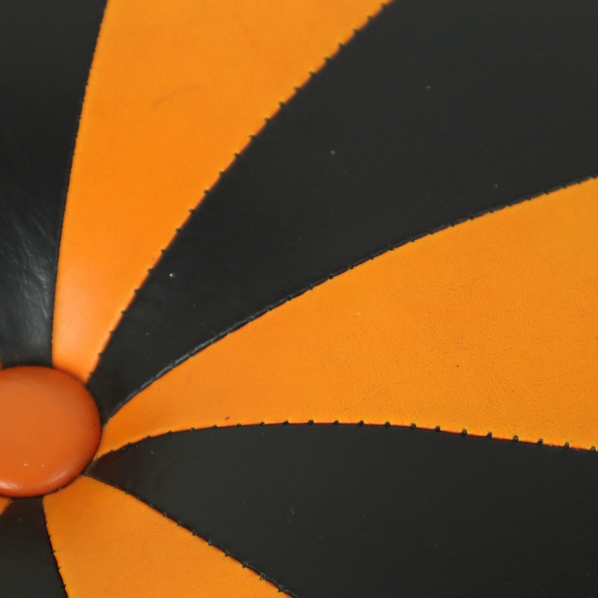 Round Vintage Pouf Orange Black Two-tone Skai Sixties For Sale 5
