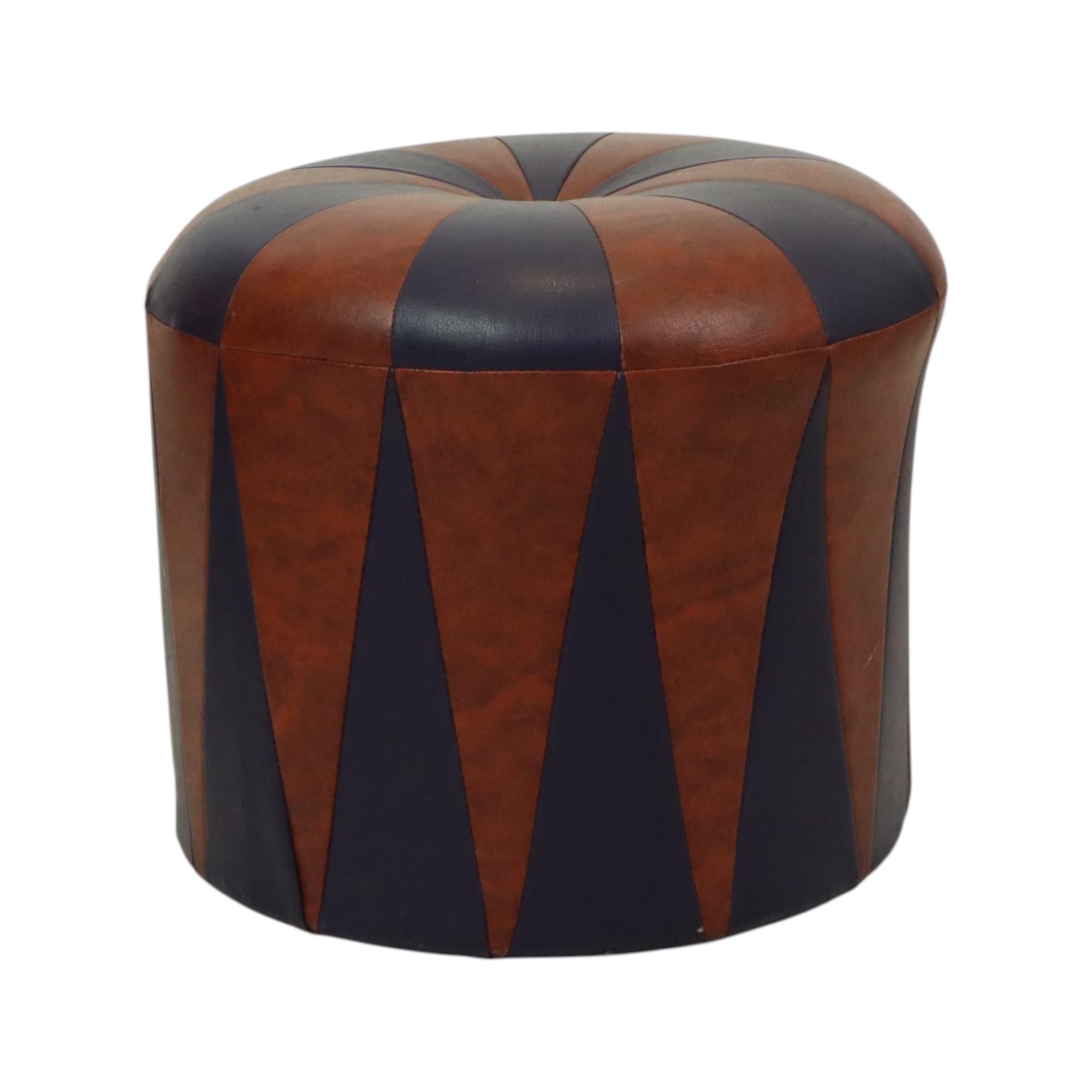 20th Century Round Vintage Pouf Purple Bordeaux Two-tone Skai Sixties For Sale