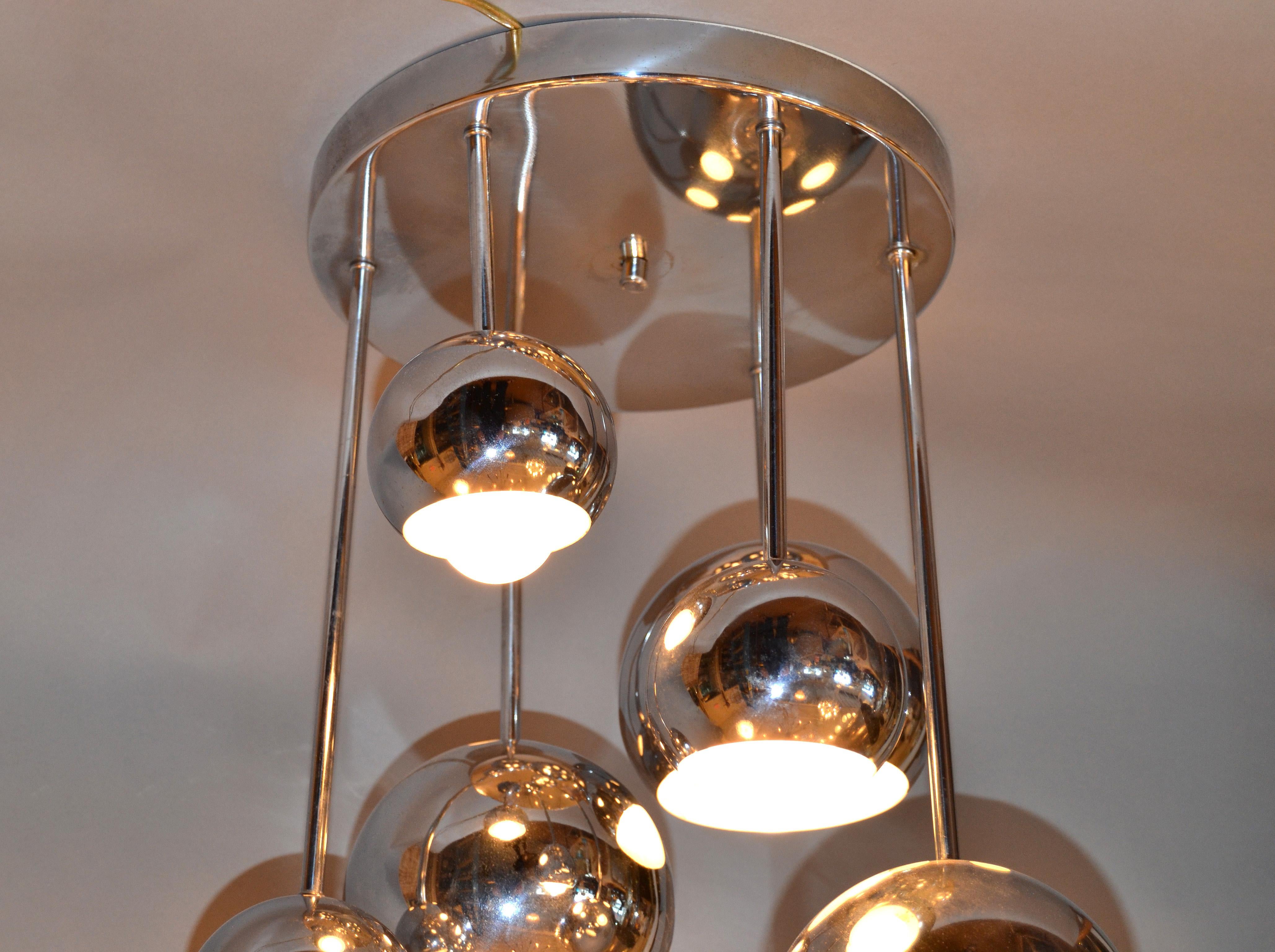 large round light fixture