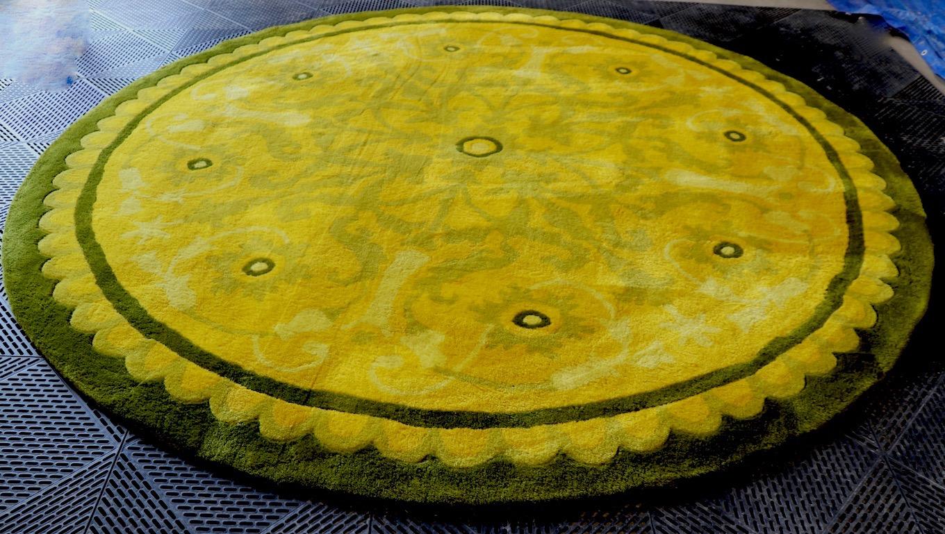 American Round V'Soske Area Rug