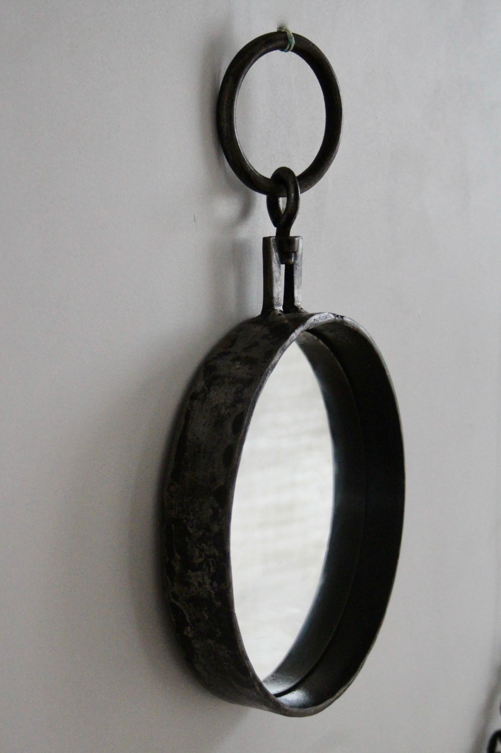 Round wall metal mirror  For Sale 3