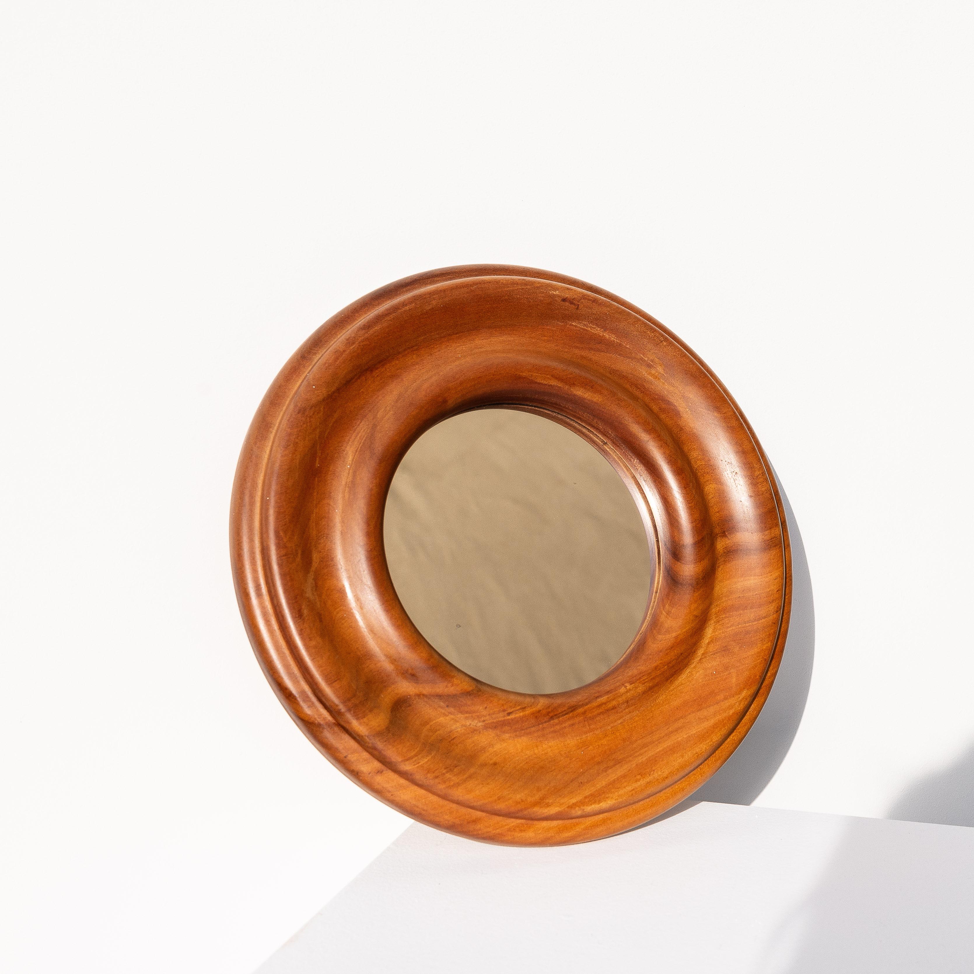 Poli Miroir mural rond en bois d'orme, France, mi-siècle moderne en vente