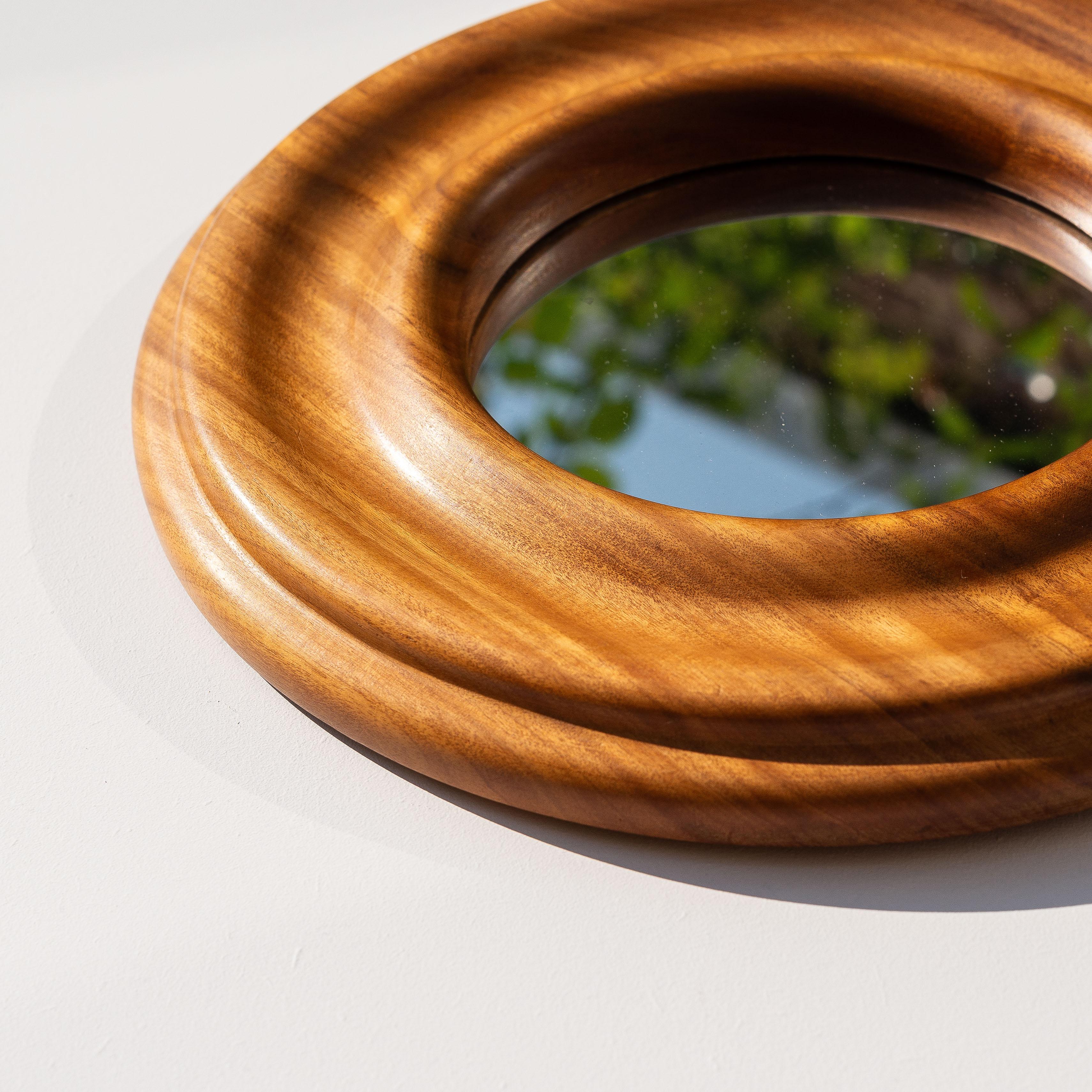 Orme Miroir mural rond en bois d'orme, France, mi-siècle moderne en vente