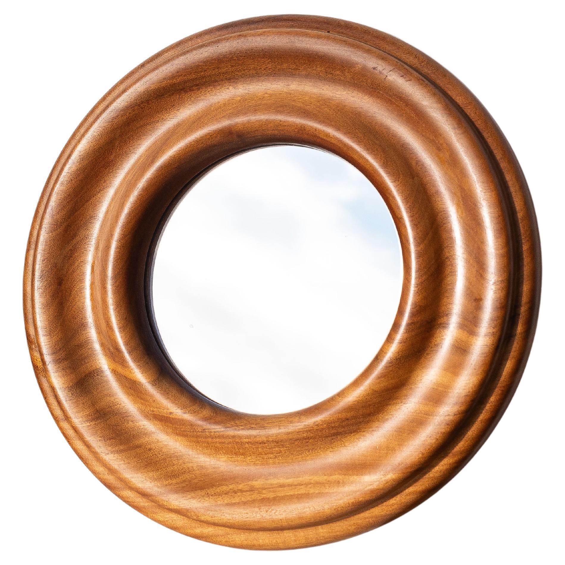 Espejo de pared redondo de madera de olmo, Francia Moderna de mediados de siglo