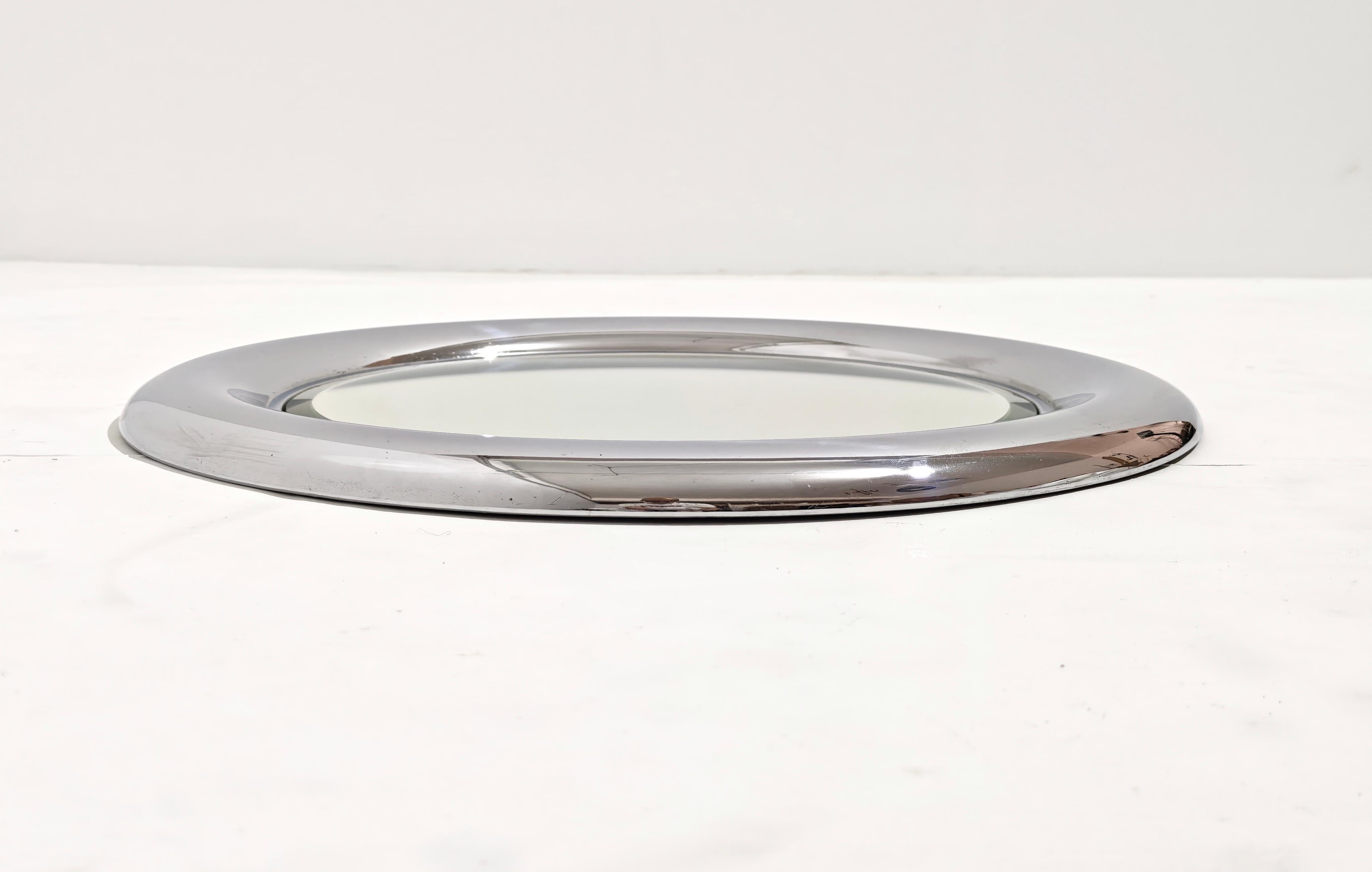Miroir mural rond en acier et verre biseauté Reggiani Mid-Century  Italie années 1960 3