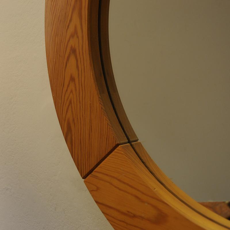 Round Wall pine mirror 60 cmD by Glasmäster Markaryd 1950s Sweden In Good Condition In Stockholm, SE