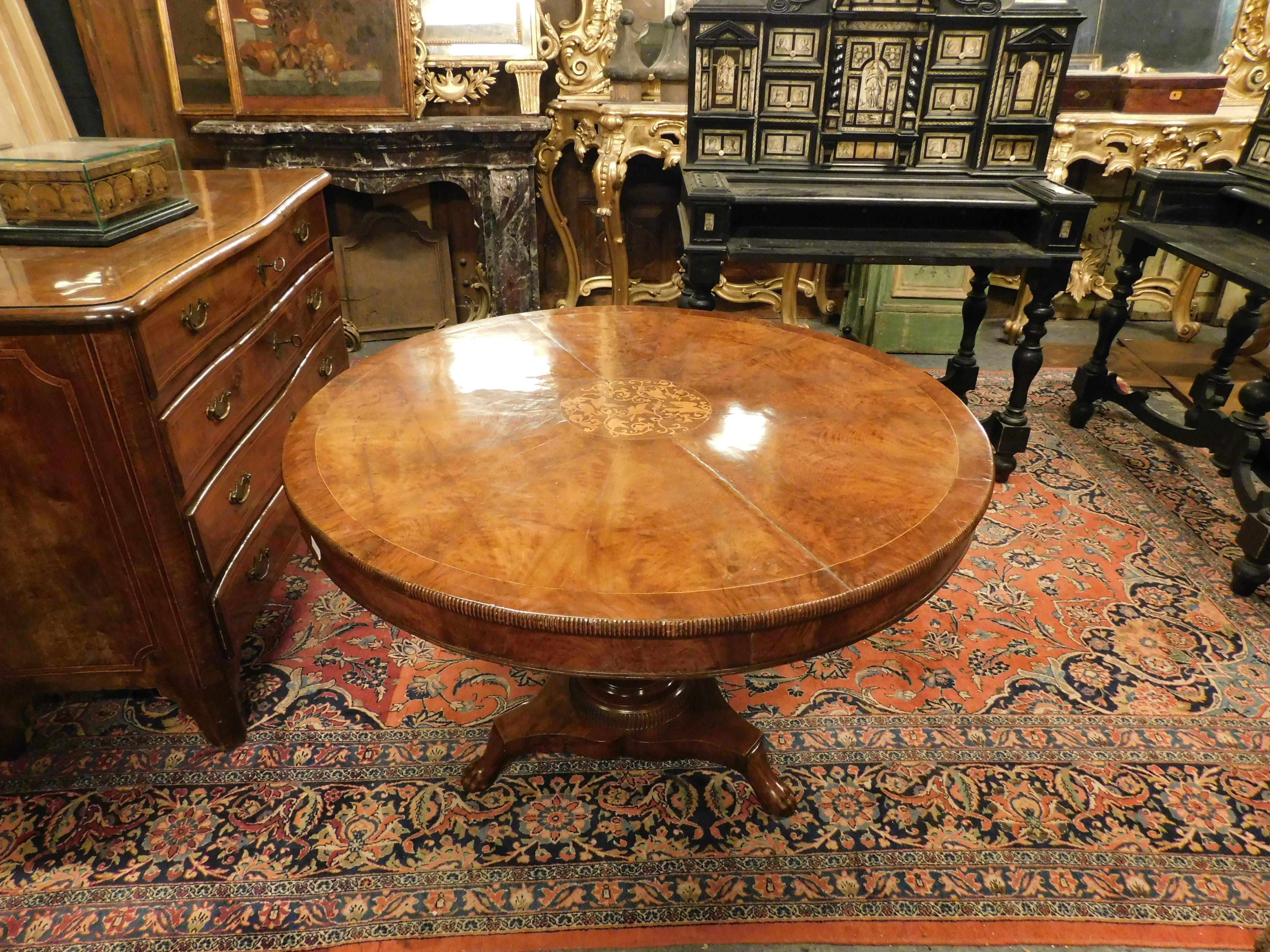 Walnut Round walnut center table with inlay, carved leg, Italy For Sale