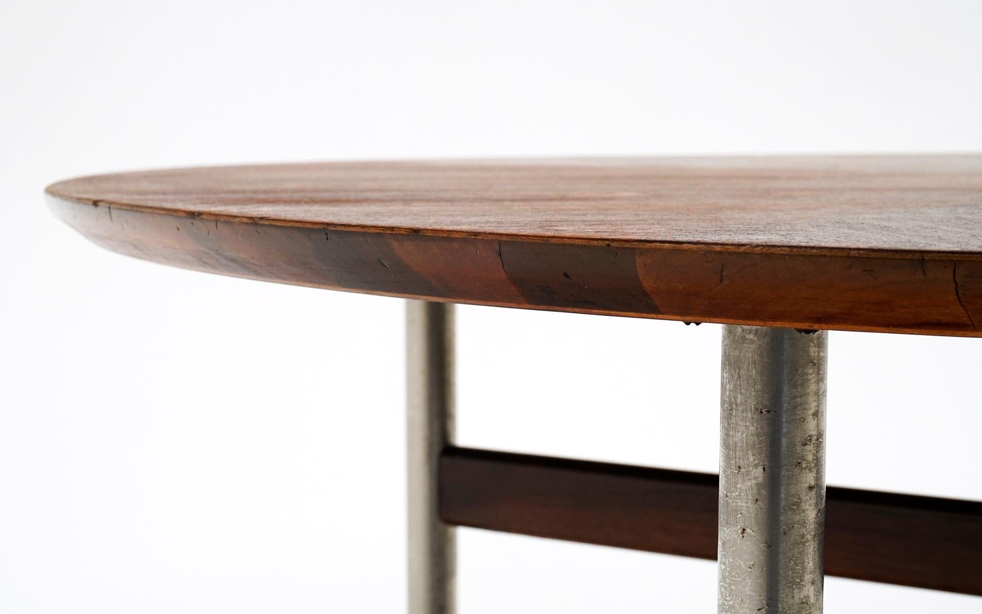Round Rosewood Coffee Table by Jack Cartwright, in the Style of Finn Juhl In Good Condition In Kansas City, MO