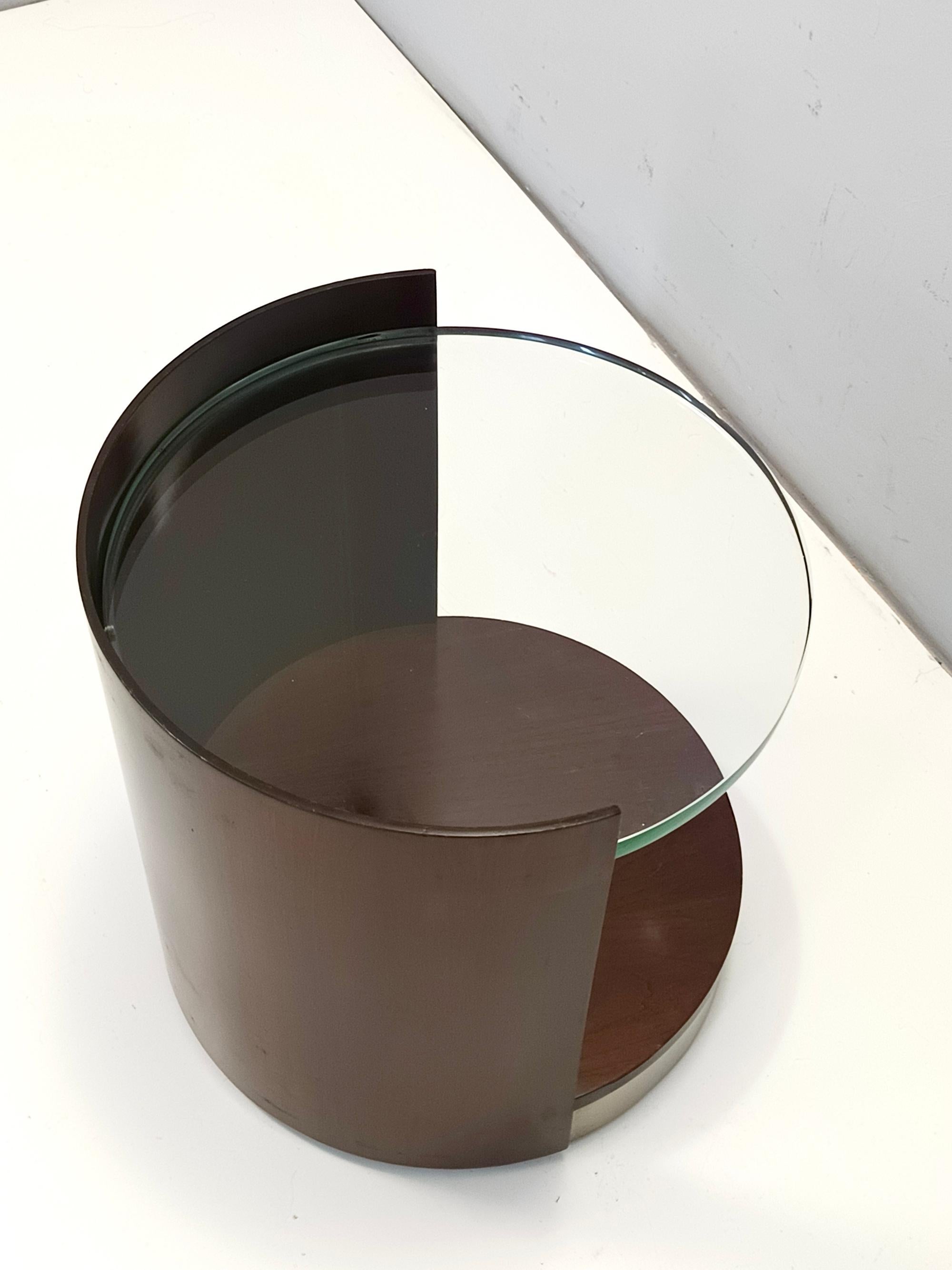 Round Walnut Coffee Table with a Glass Shelf by Gianni Moscatelli for Formanova In Good Condition In Bresso, Lombardy