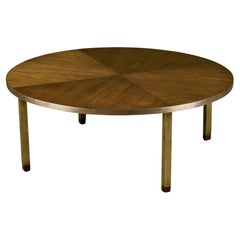 Runder Couchtisch aus Nussbaumholz mit Messingdetails