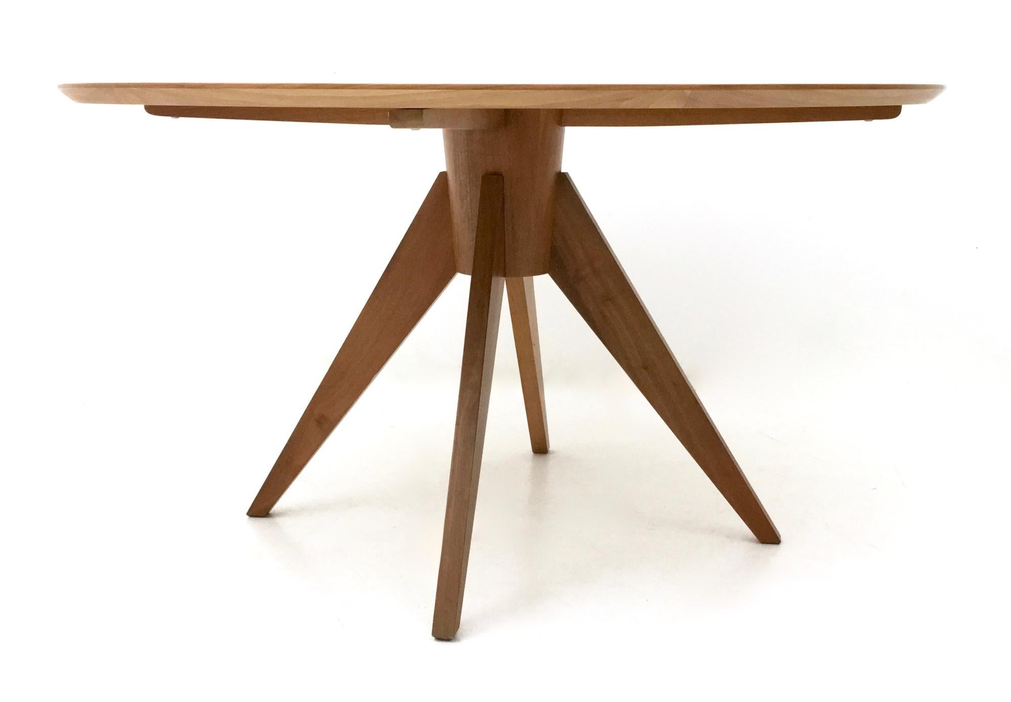 Mid-Century Modern Round Walnut Dining Table in 1950s Style, Italy, 1990s