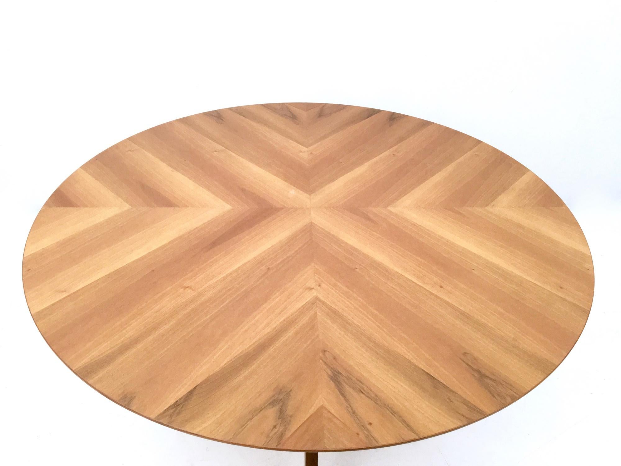 Round Walnut Dining Table in 1950s Style, Italy, 1990s 2