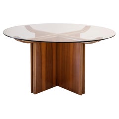 Round walnut dining table in the style of Afra and Tobia Scarpa, Italy, 1970